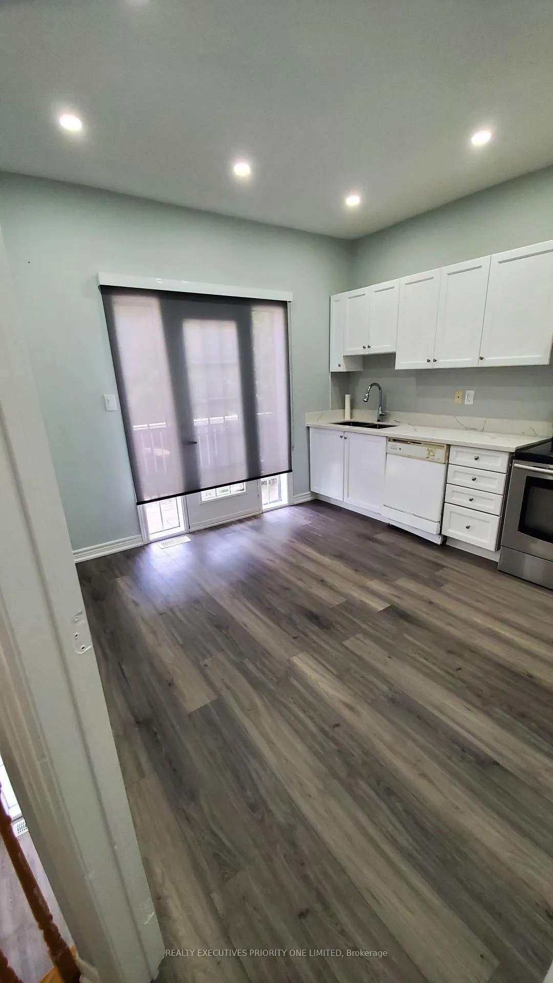 Photo 2 of Unit Upper Floor, 18 Ed Quigg Way, Vaughan, Sonoma Heights — HOMEH