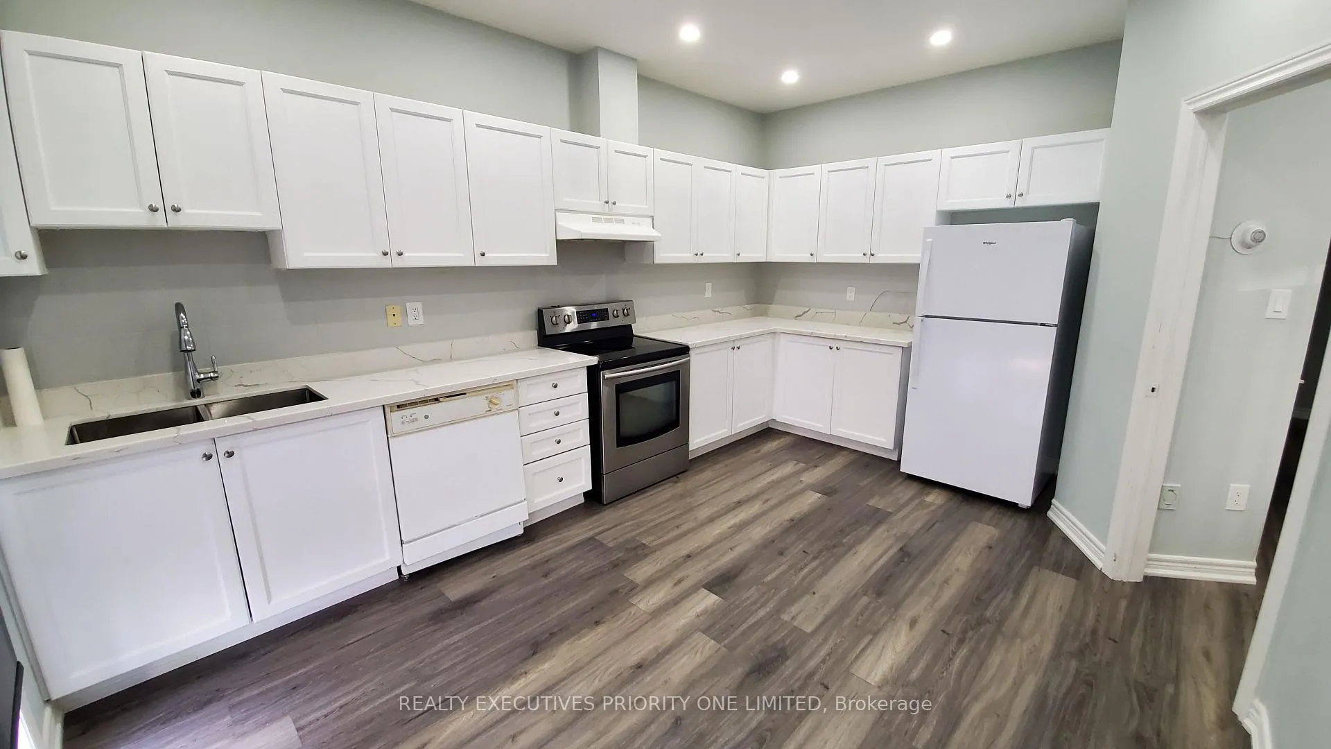 Photo 3 of Unit Upper Floor, 18 Ed Quigg Way, Vaughan, Sonoma Heights — HOMEH