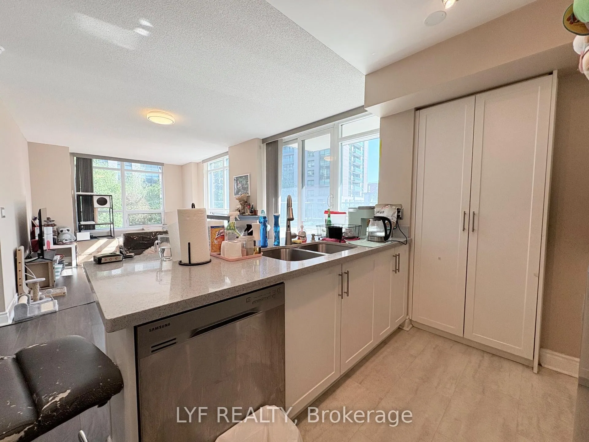 Photo 9 of Unit 205, 32 Clegg Road, Markham, Unionville — HOMEH