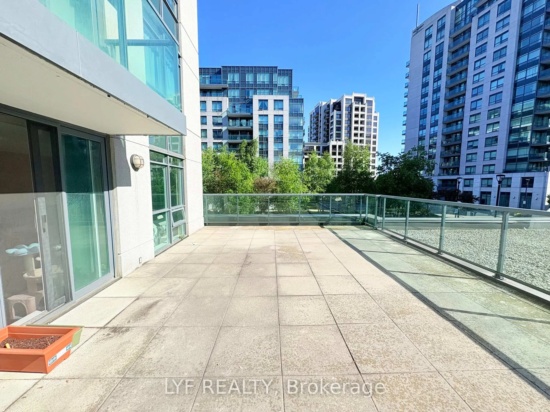 Photo 30 of Unit 205, 32 Clegg Road, Markham, Unionville — HOMEH