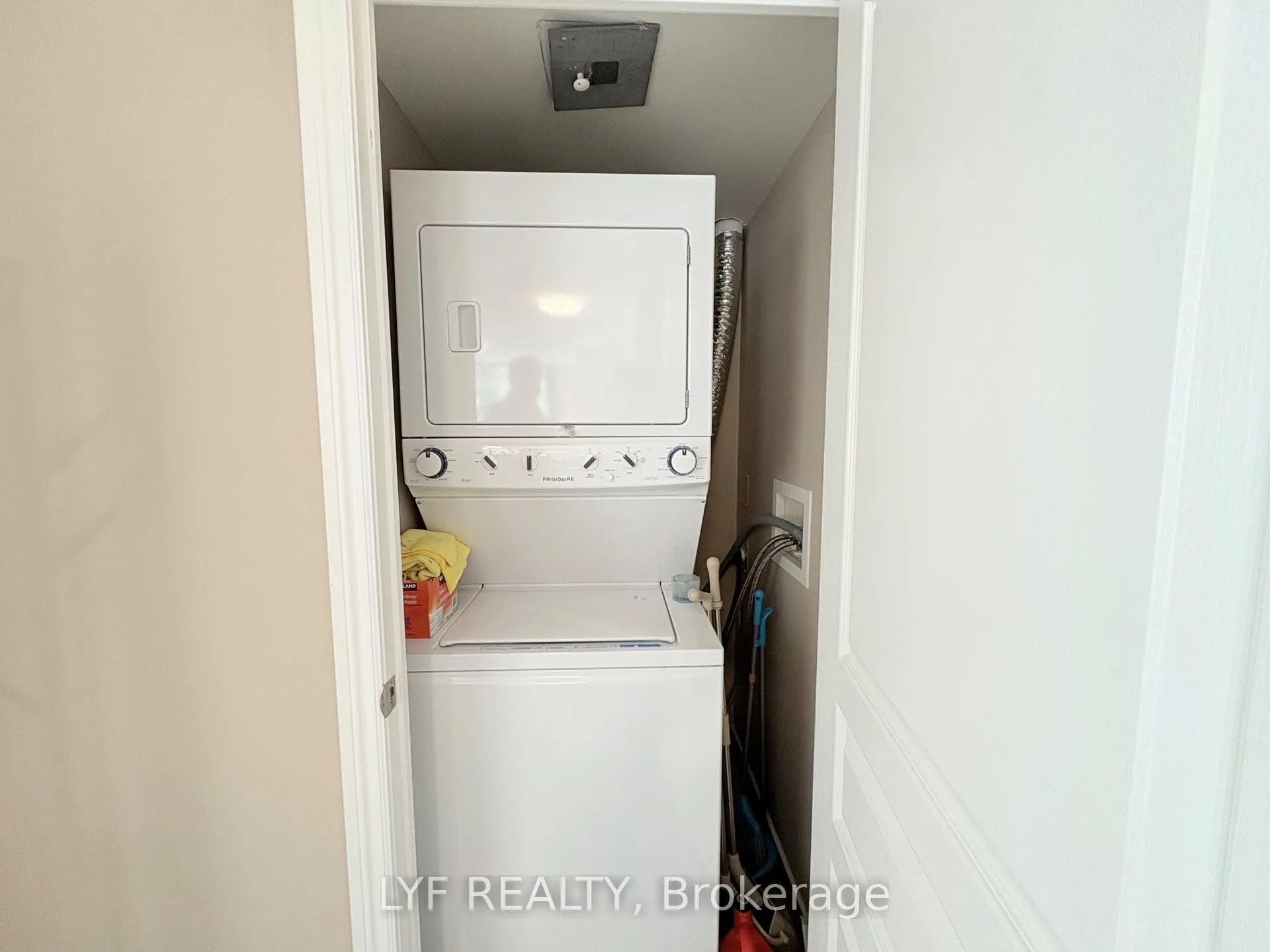 Photo 34 of Unit 205, 32 Clegg Road, Markham, Unionville — HOMEH