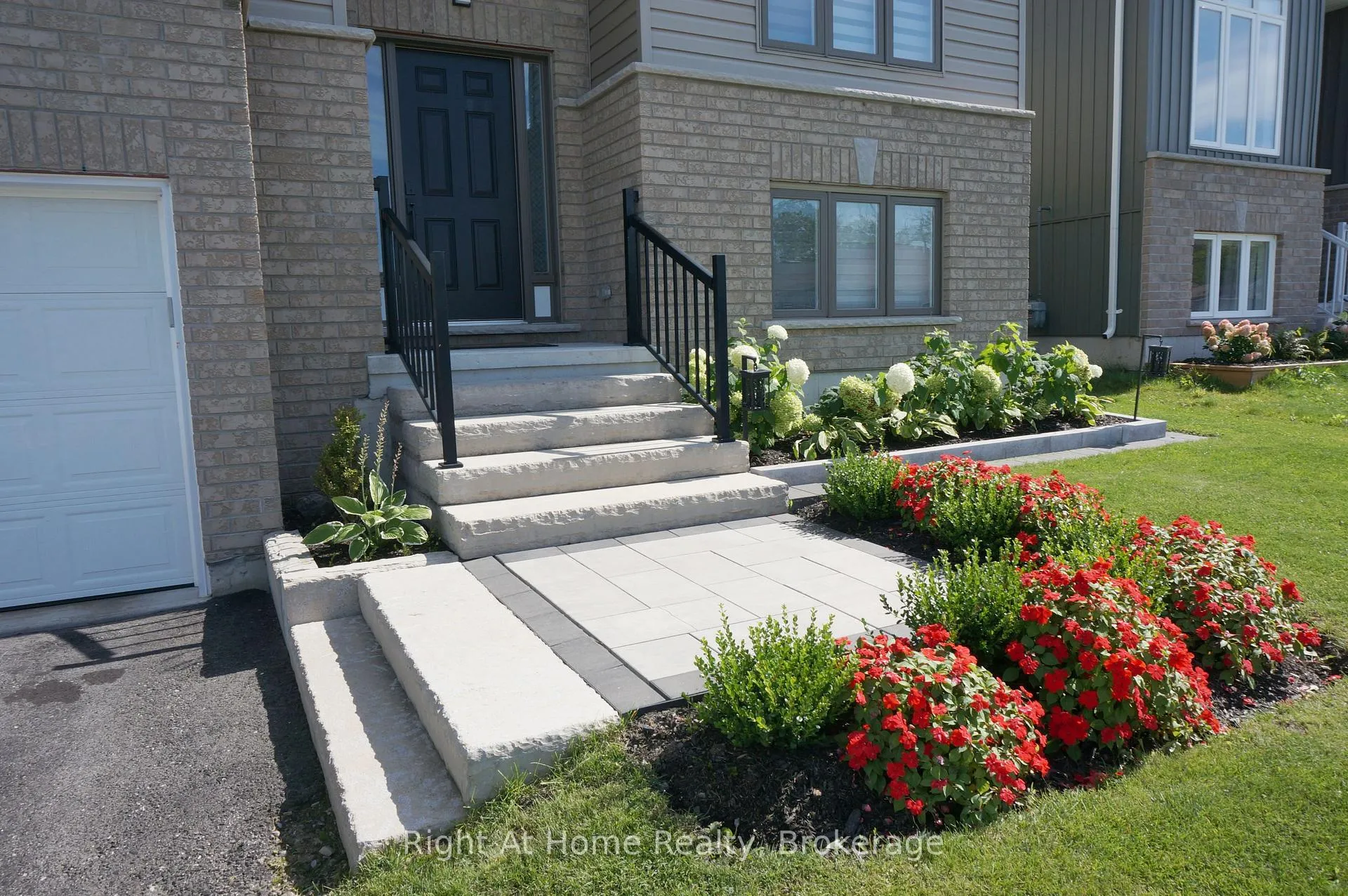 Photo 3 of 23 Ralph Dalton Boulevard, Tay, Victoria Harbour — HOMEH