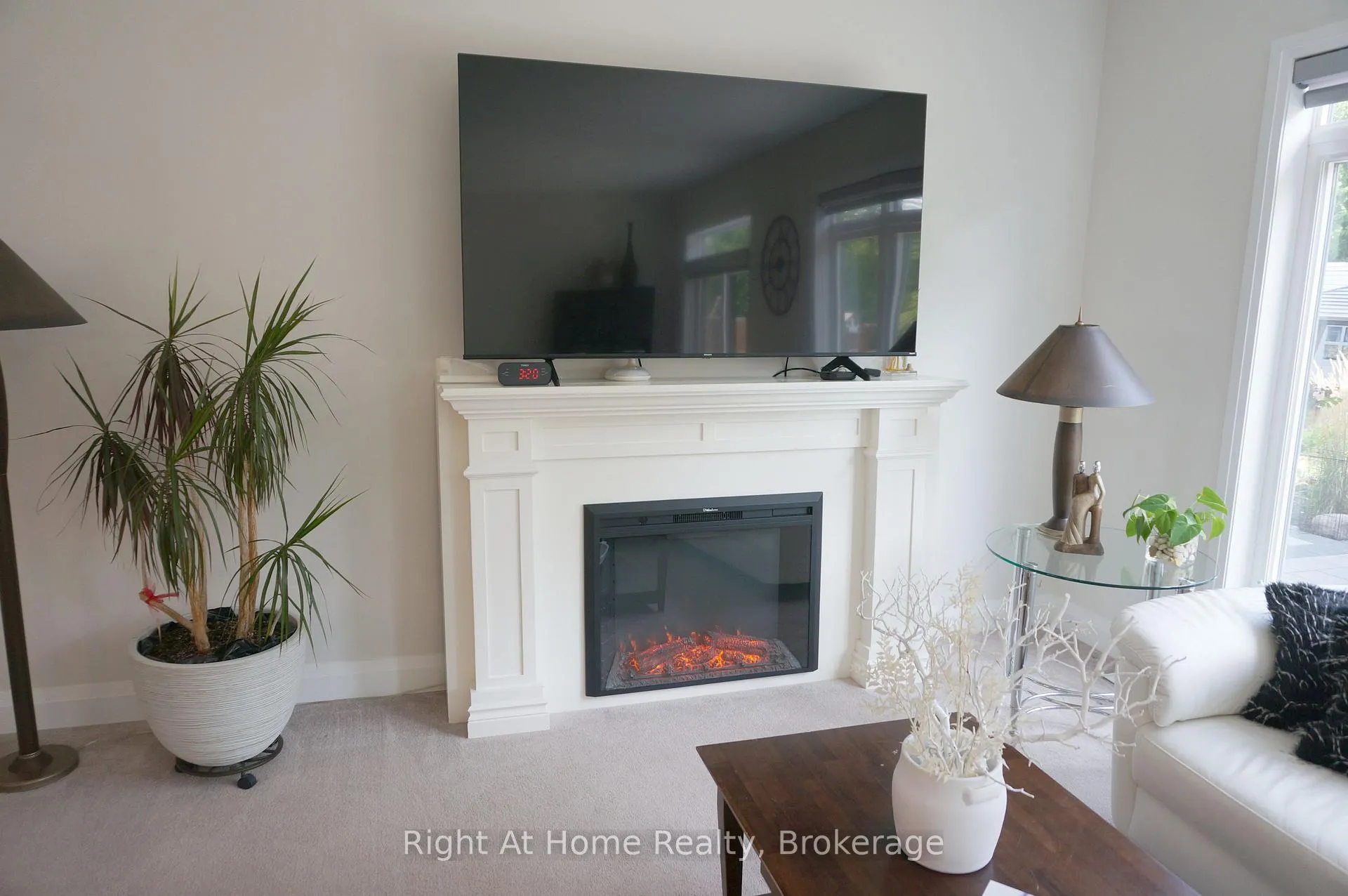 Photo 14 of 23 Ralph Dalton Boulevard, Tay, Victoria Harbour — HOMEH