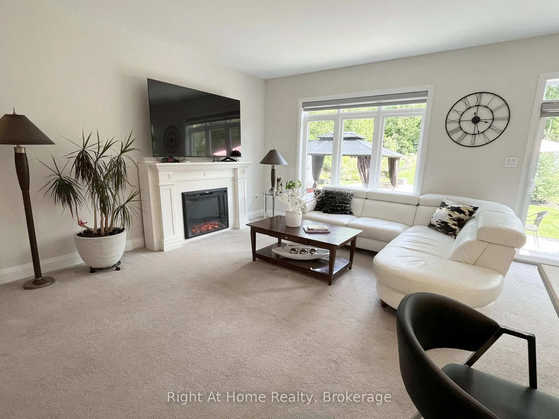 Photo 15 of 23 Ralph Dalton Boulevard, Tay, Victoria Harbour — HOMEH