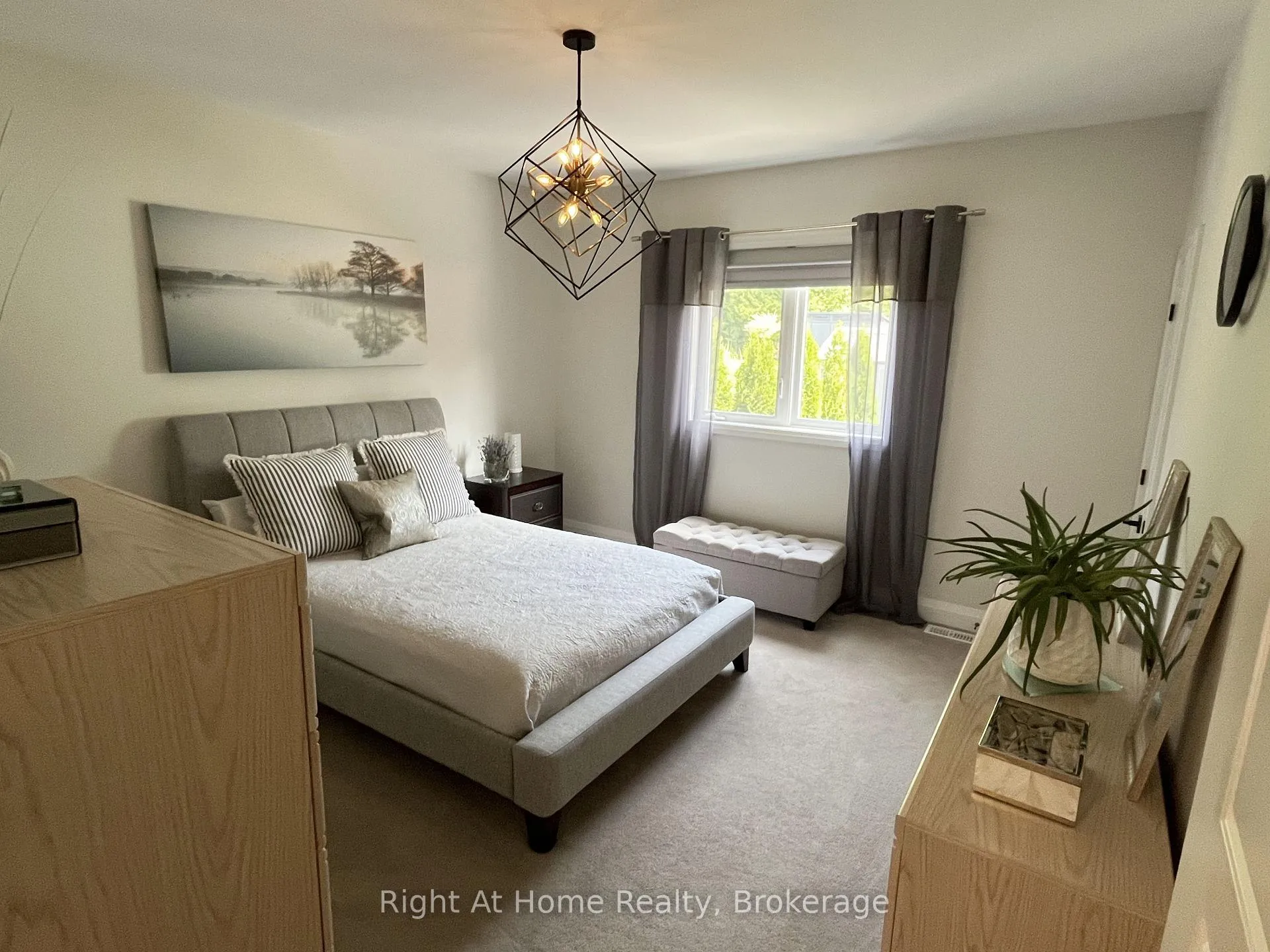 Photo 18 of 23 Ralph Dalton Boulevard, Tay, Victoria Harbour — HOMEH
