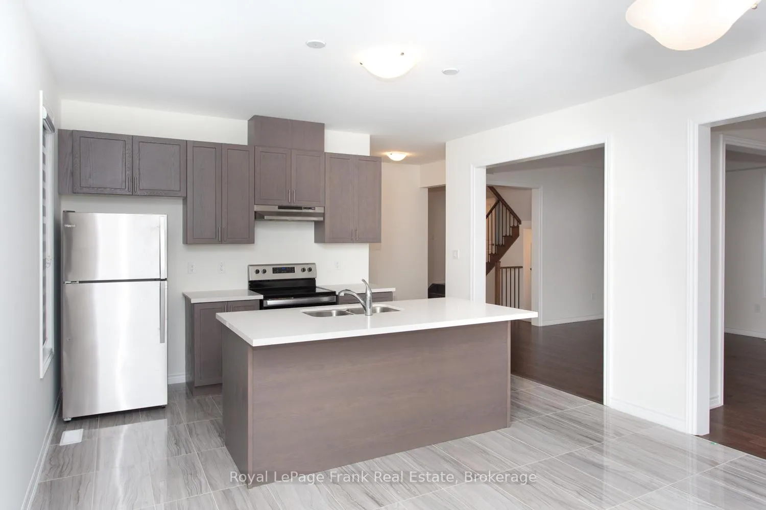 Photo 15 of 5 Hennessey Crescent, Kawartha Lakes, Lindsay — HOMEH