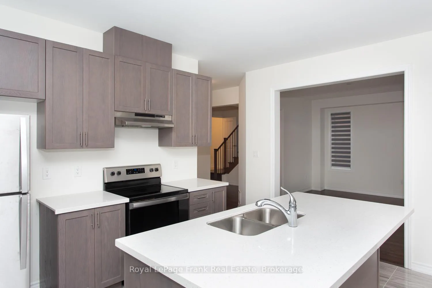 Photo 16 of 5 Hennessey Crescent, Kawartha Lakes, Lindsay — HOMEH