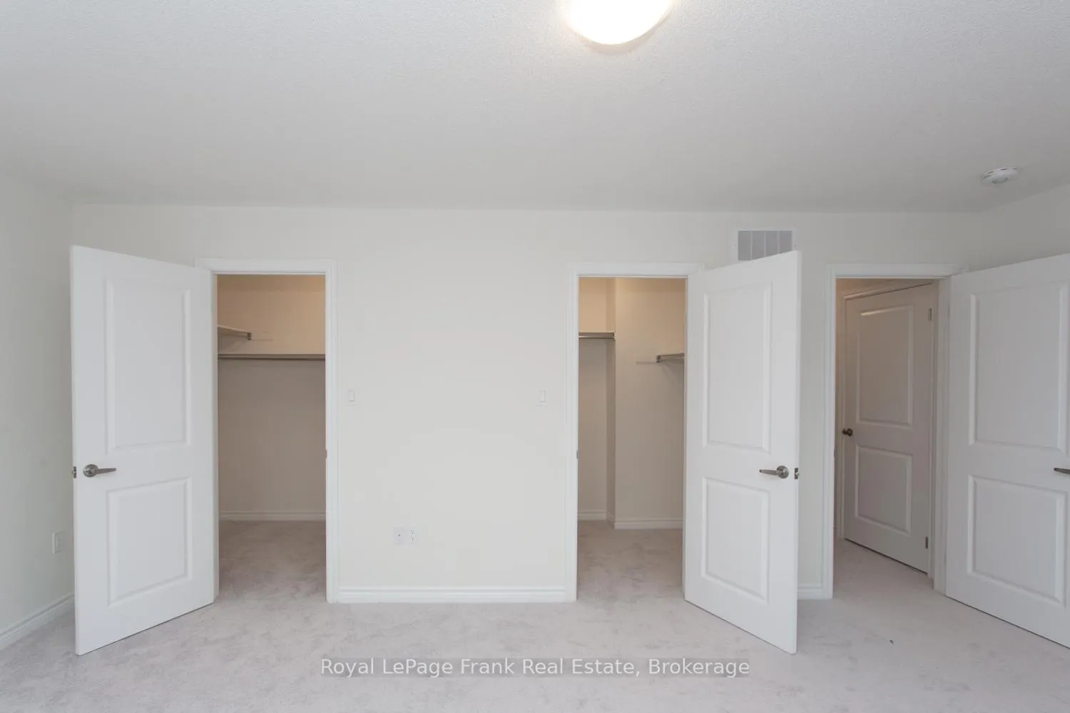 Photo 39 of 5 Hennessey Crescent, Kawartha Lakes, Lindsay — HOMEH