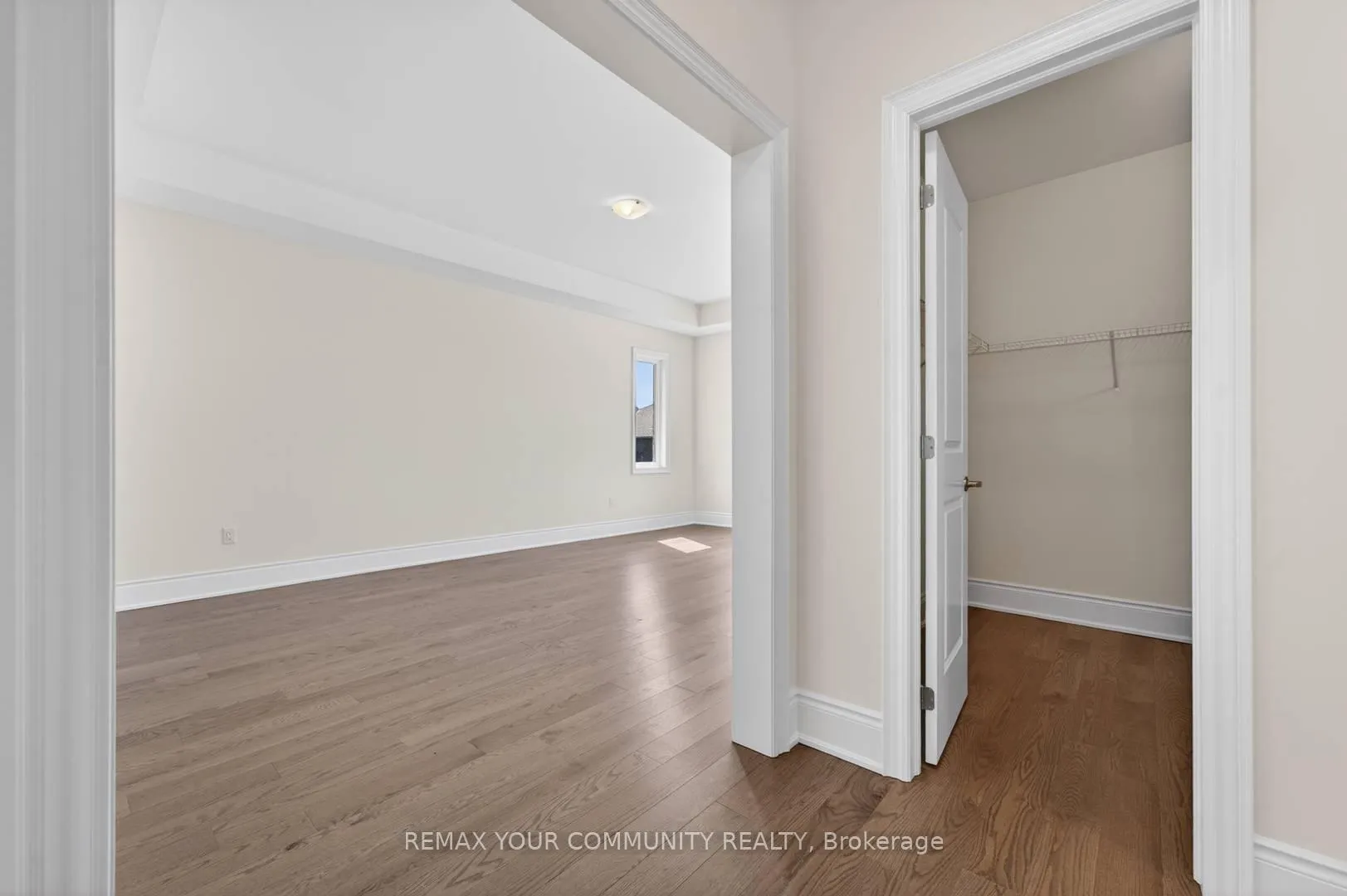 Photo 32 of 5 Garriock Hall Avenue, King, King City — HOMEH