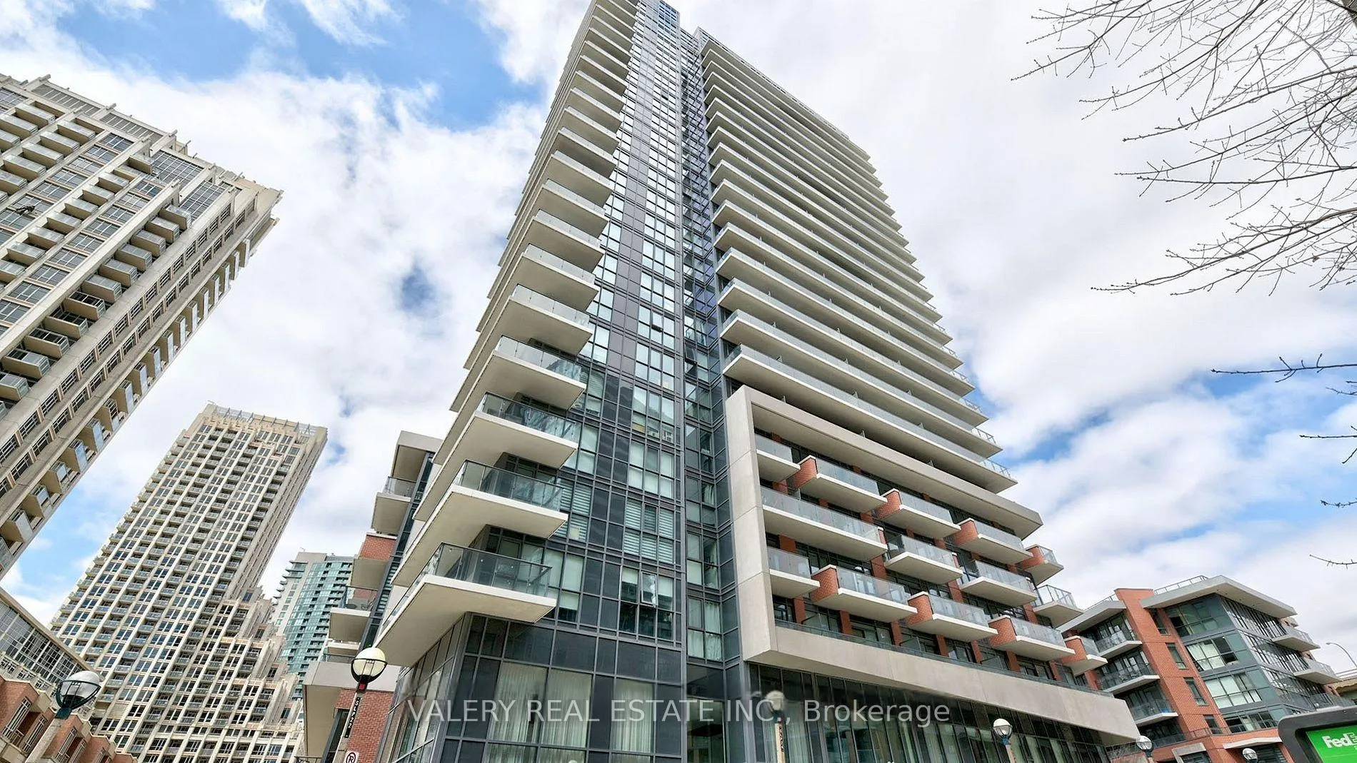 Front of Unit 1607, 38 Iannuzzi Street W