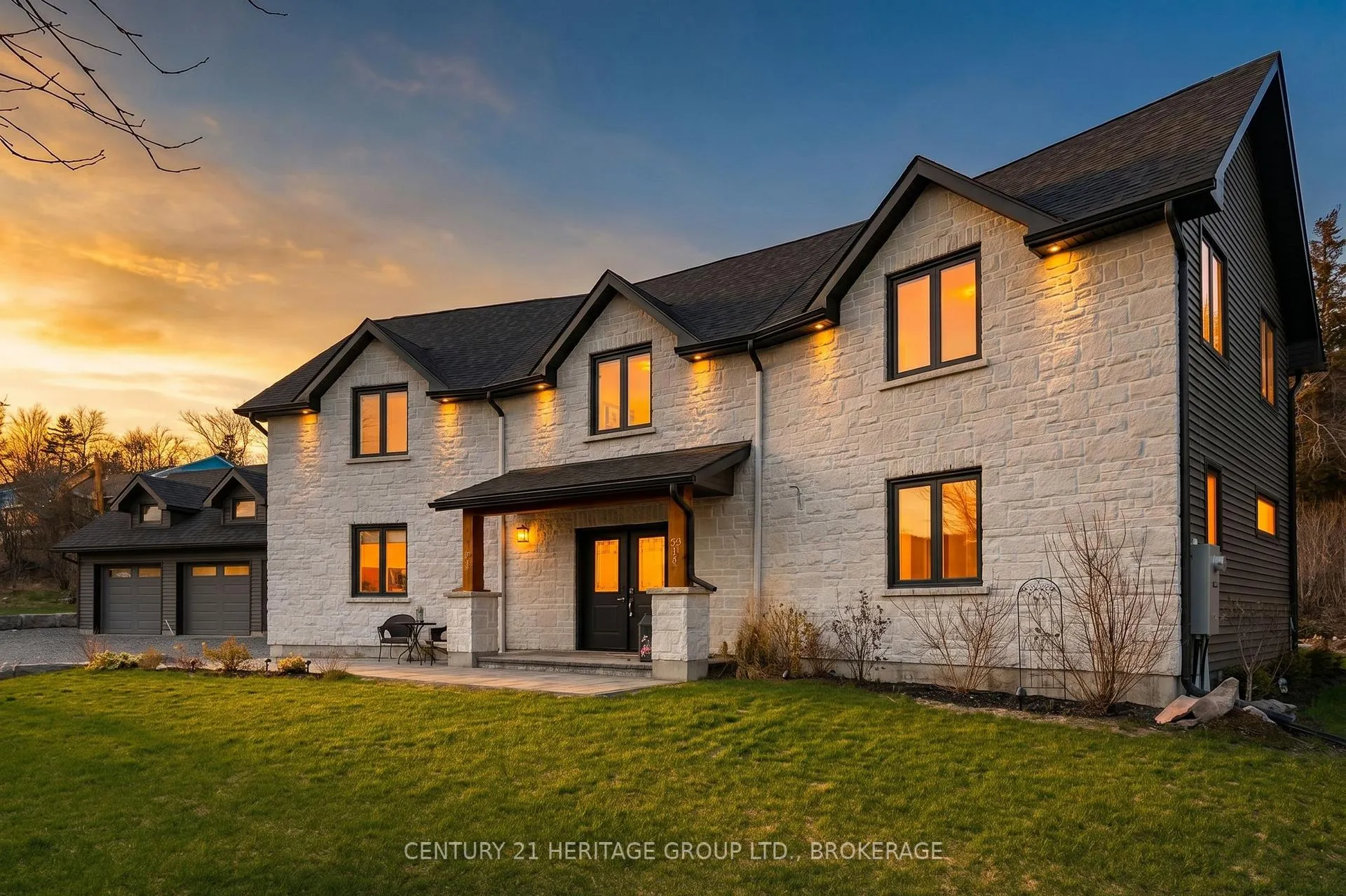 Front of 1033 Kona Crescent