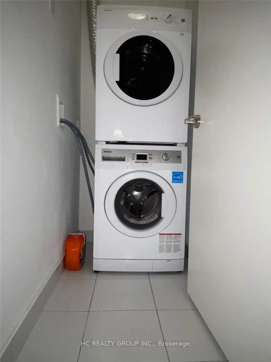 Photo 7 of Unit 1510, 30 Nelson Street, Toronto, Waterfront Communities — HOMEH