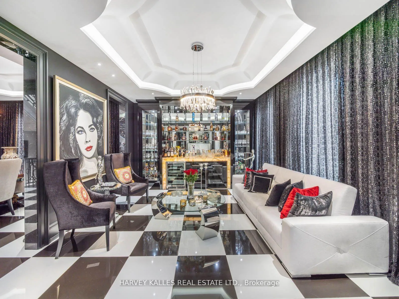 Photo 7 of 327 Cortleigh Boulevard, Toronto, Bedford Park-Nortown — HOMEH