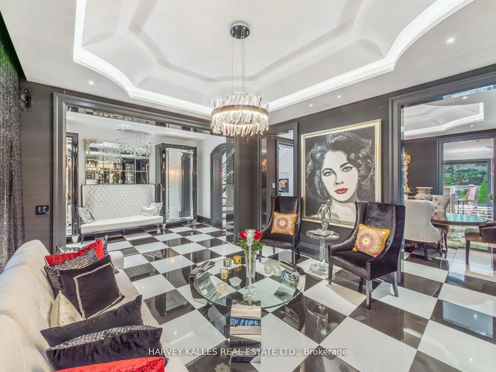 Photo 9 of 327 Cortleigh Boulevard, Toronto, Bedford Park-Nortown — HOMEH