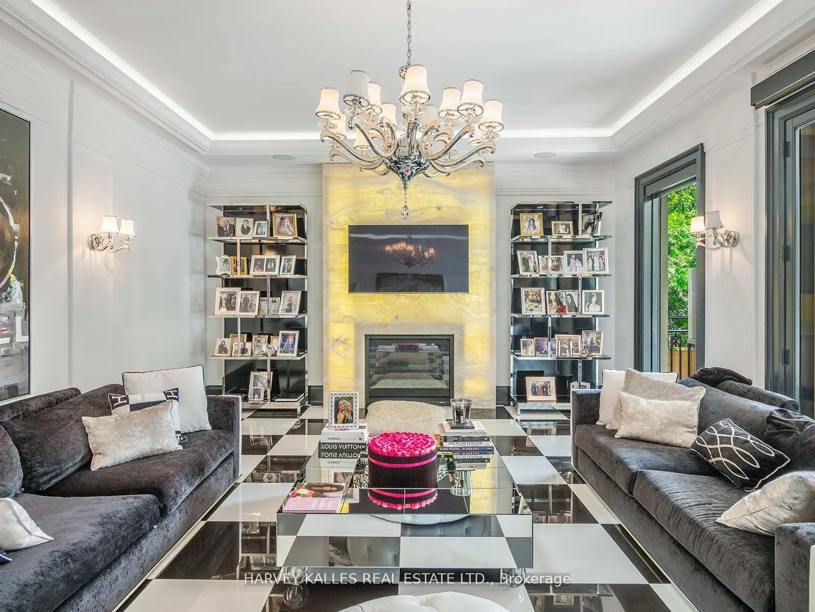 Photo 11 of 327 Cortleigh Boulevard, Toronto, Bedford Park-Nortown — HOMEH