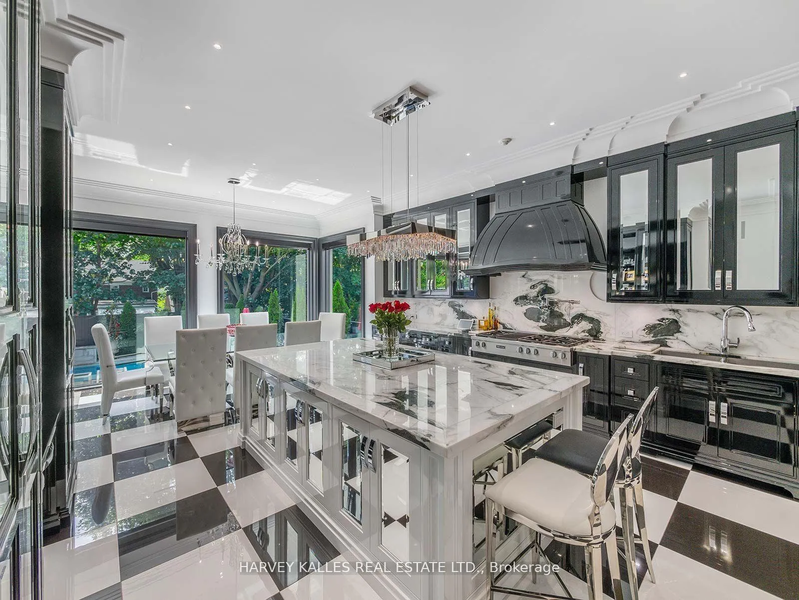 Photo 15 of 327 Cortleigh Boulevard, Toronto, Bedford Park-Nortown — HOMEH