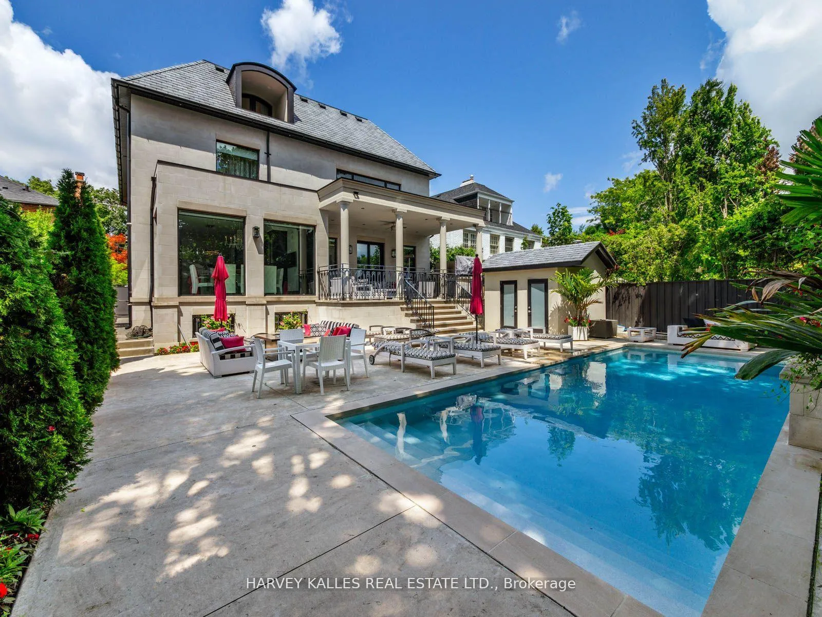 Photo 18 of 327 Cortleigh Boulevard, Toronto, Bedford Park-Nortown — HOMEH