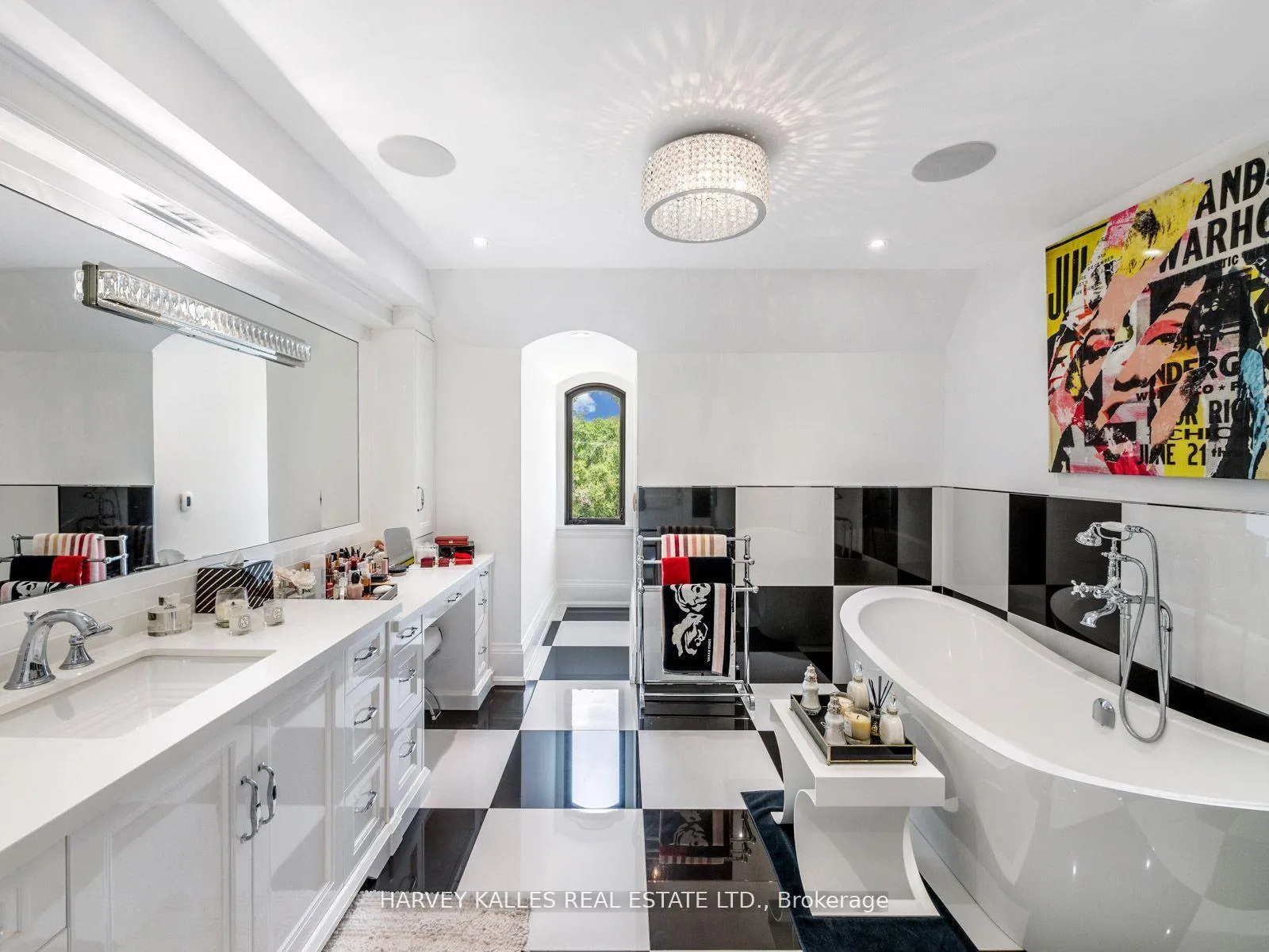 Photo 29 of 327 Cortleigh Boulevard, Toronto, Bedford Park-Nortown — HOMEH