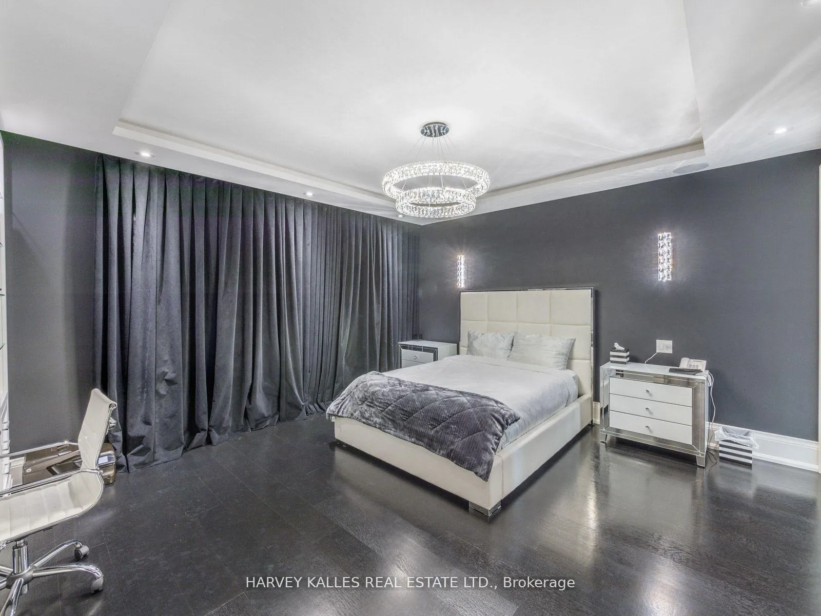 Photo 38 of 327 Cortleigh Boulevard, Toronto, Bedford Park-Nortown — HOMEH