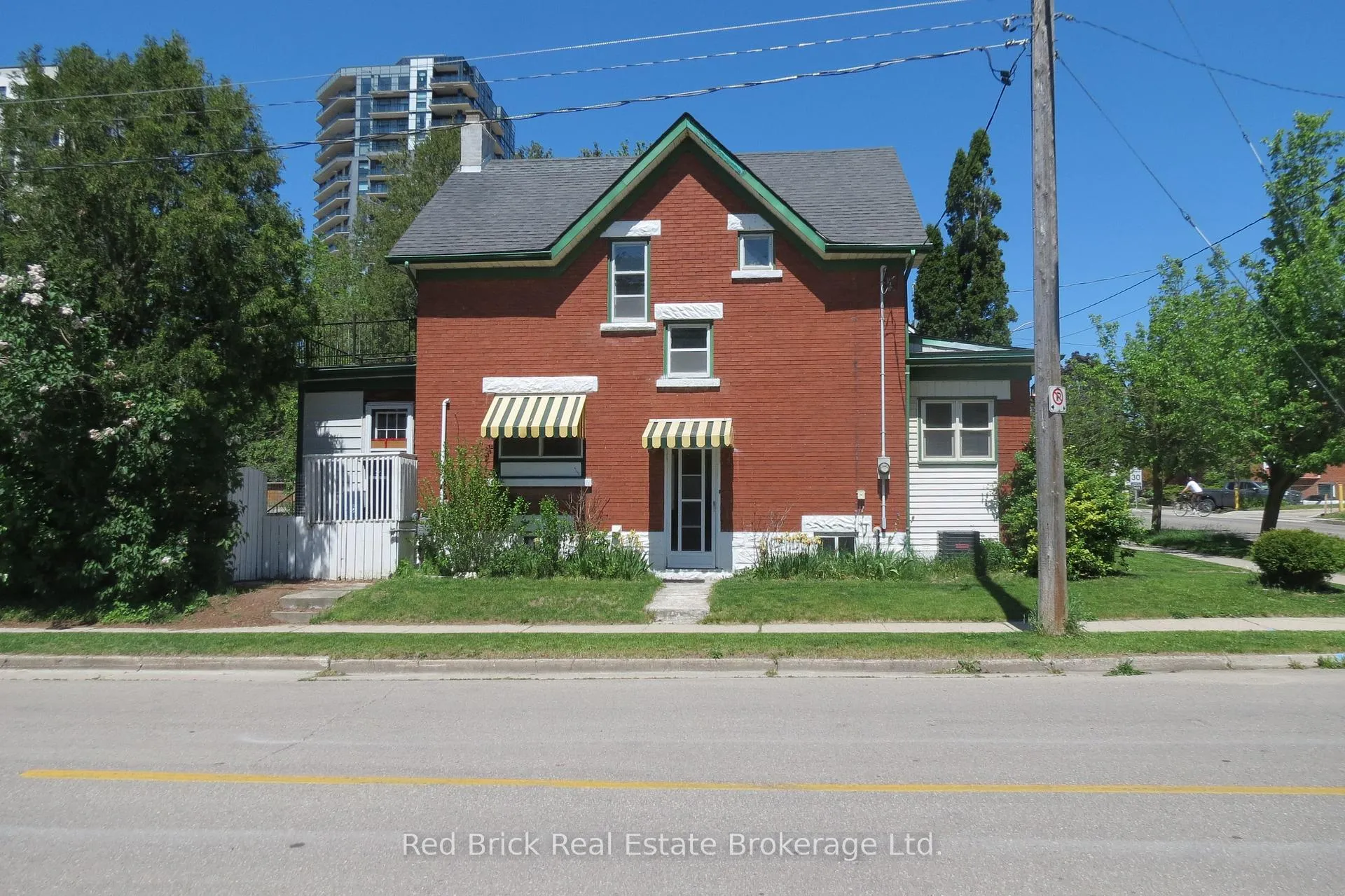 Photo 3 of 48 John Street W, Waterloo — HOMEH
