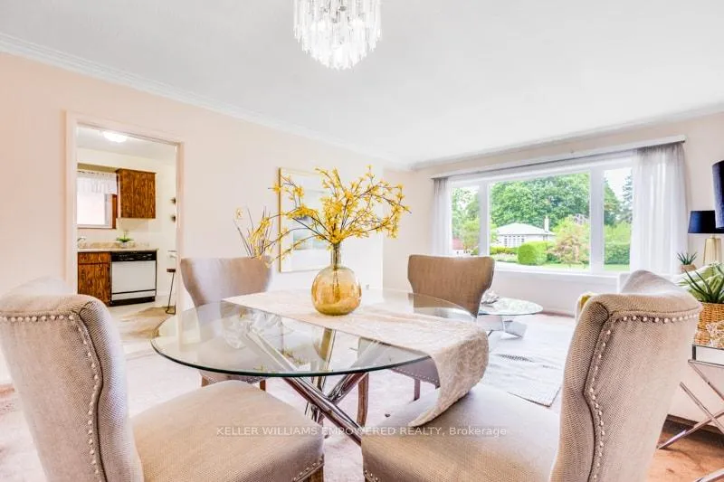 Photo 8 of 17 Checkendon Drive, Etobicoke, Rexdale-Kipling — HOMEH