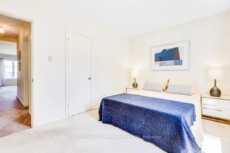 Photo 16 of 17 Checkendon Drive, Etobicoke, Rexdale-Kipling — HOMEH