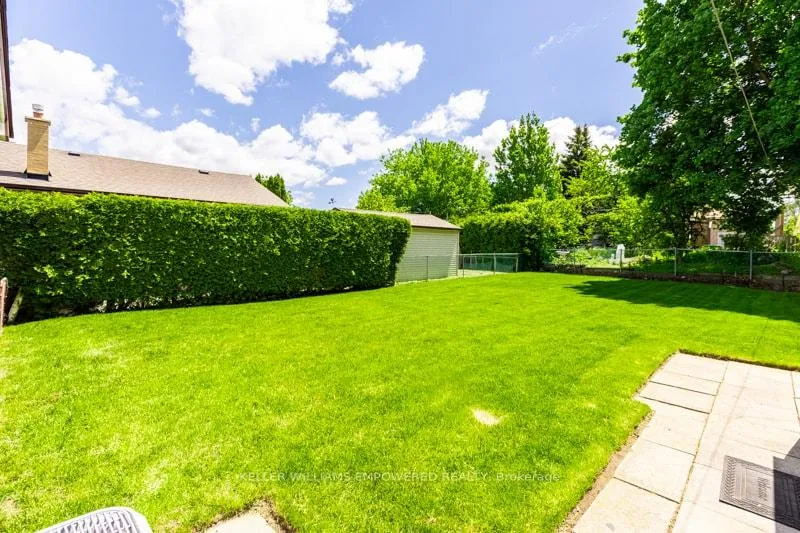 Photo 26 of 17 Checkendon Drive, Etobicoke, Rexdale-Kipling — HOMEH