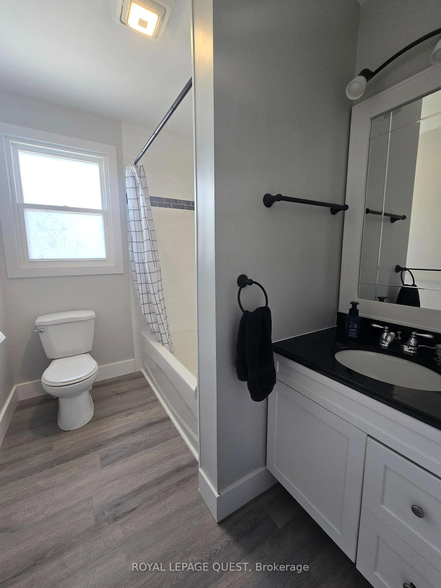Photo 10 of 7 Creighton Street, Orillia — HOMEH