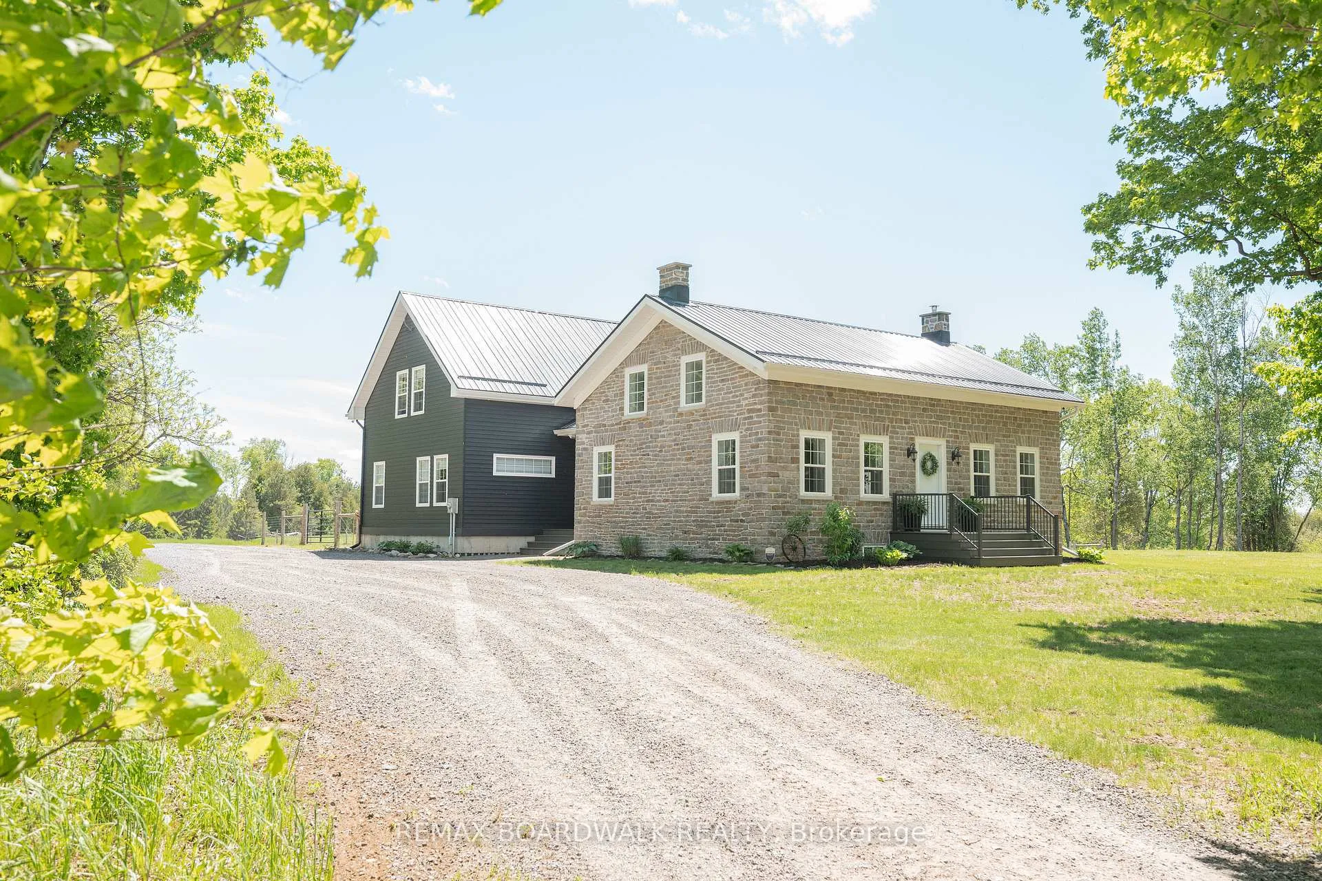 Photo 2 of 4701 4th Concession Road, Augusta, Augusta Twp — HOMEH