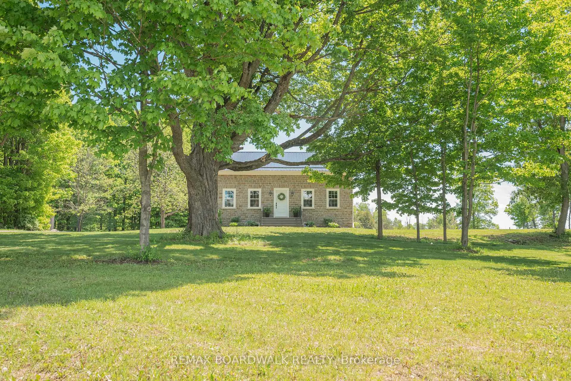 Photo 5 of 4701 4th Concession Road, Augusta, Augusta Twp — HOMEH