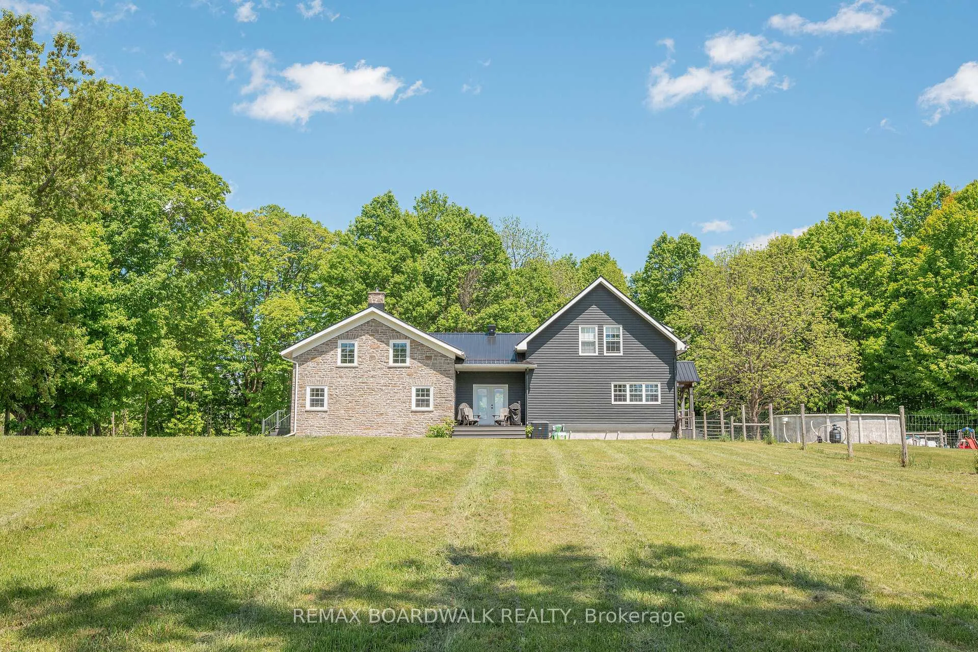 Photo 9 of 4701 4th Concession Road, Augusta, Augusta Twp — HOMEH