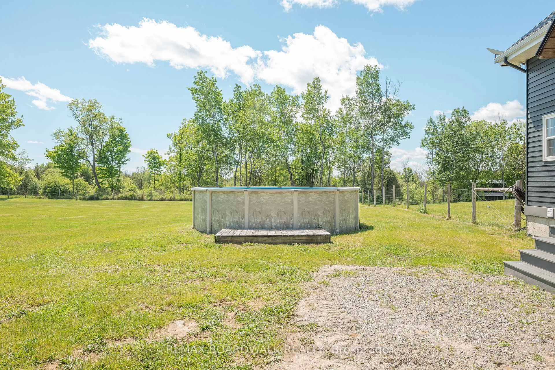Photo 11 of 4701 4th Concession Road, Augusta, Augusta Twp — HOMEH