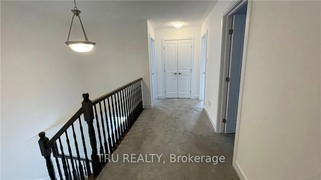 Photo 11 of 49 Dun Skipper Drive, Ottawa, Blossom Park/Kemp Park/Findlay Creek — HOMEH