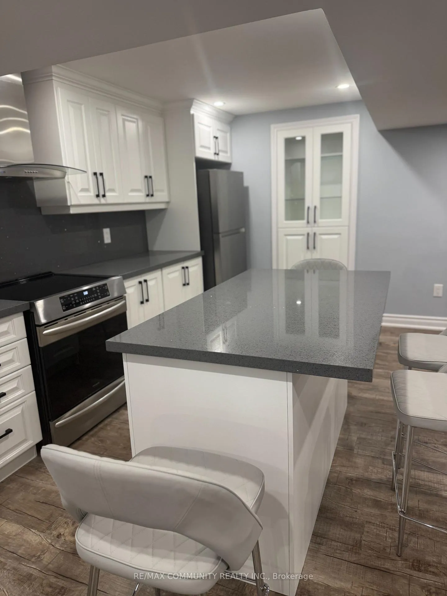 Photo 4 of 50 Barchard Street, Clarington, Newcastle — HOMEH