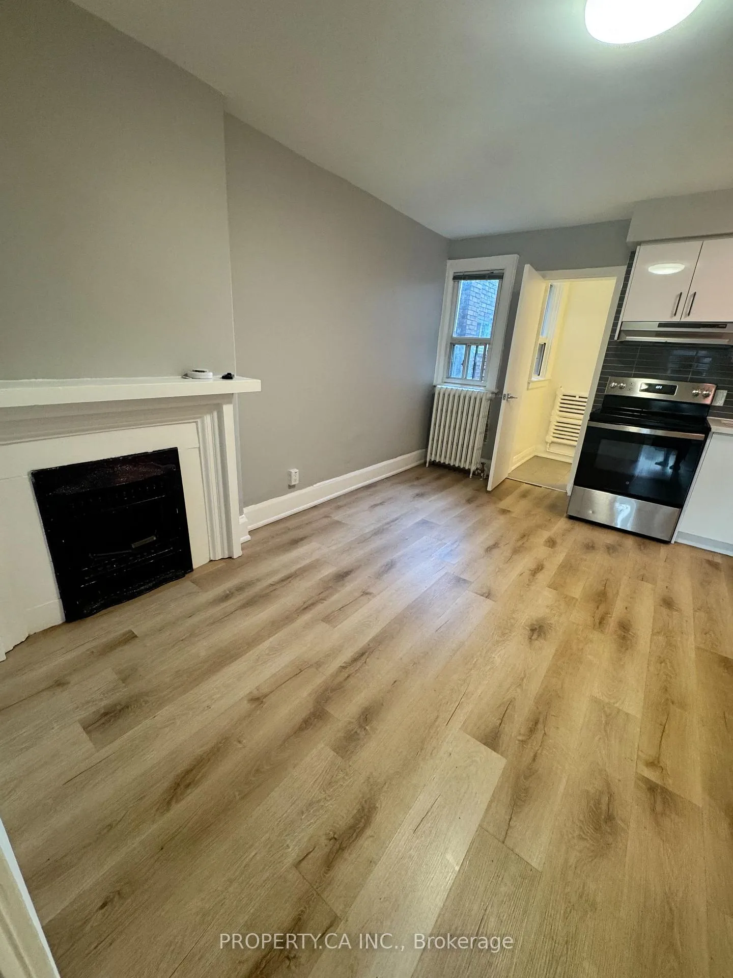 Photo 2 of Unit 17, 781 St Clair Avenue W, Toronto, Wychwood — HOMEH