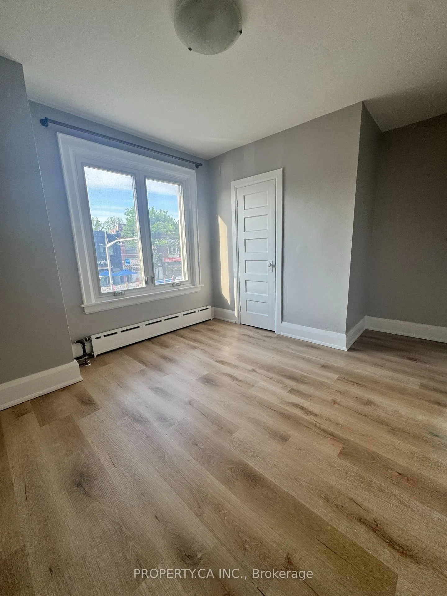 Photo 4 of Unit 17, 781 St Clair Avenue W, Toronto, Wychwood — HOMEH