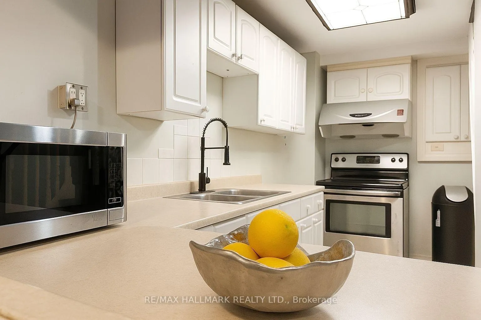 Photo 36 of 92 Weldrick Road E, Richmond Hill, Harding — HOMEH