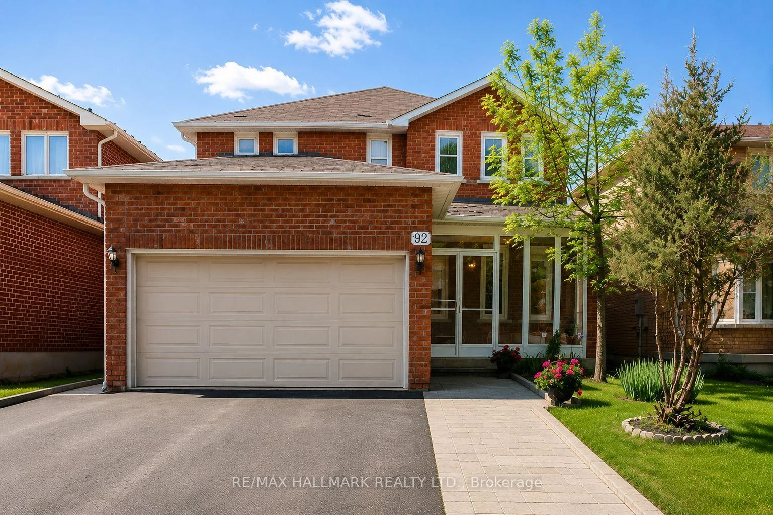 Photo 2 of 92 Weldrick Road E, Richmond Hill, Harding — HOMEH