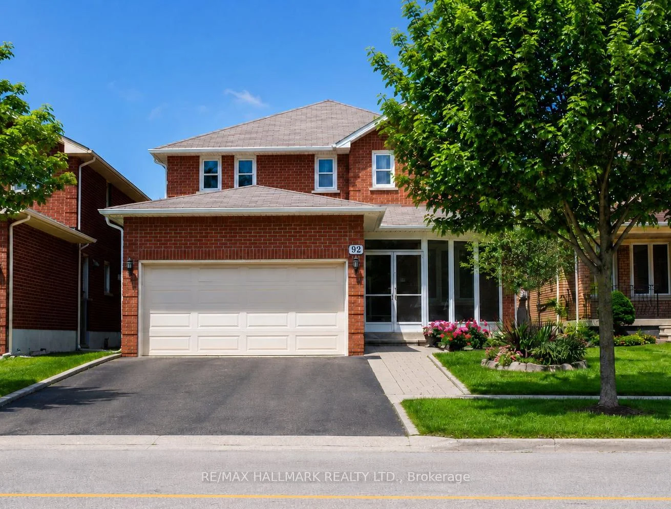 Photo 3 of 92 Weldrick Road E, Richmond Hill, Harding — HOMEH