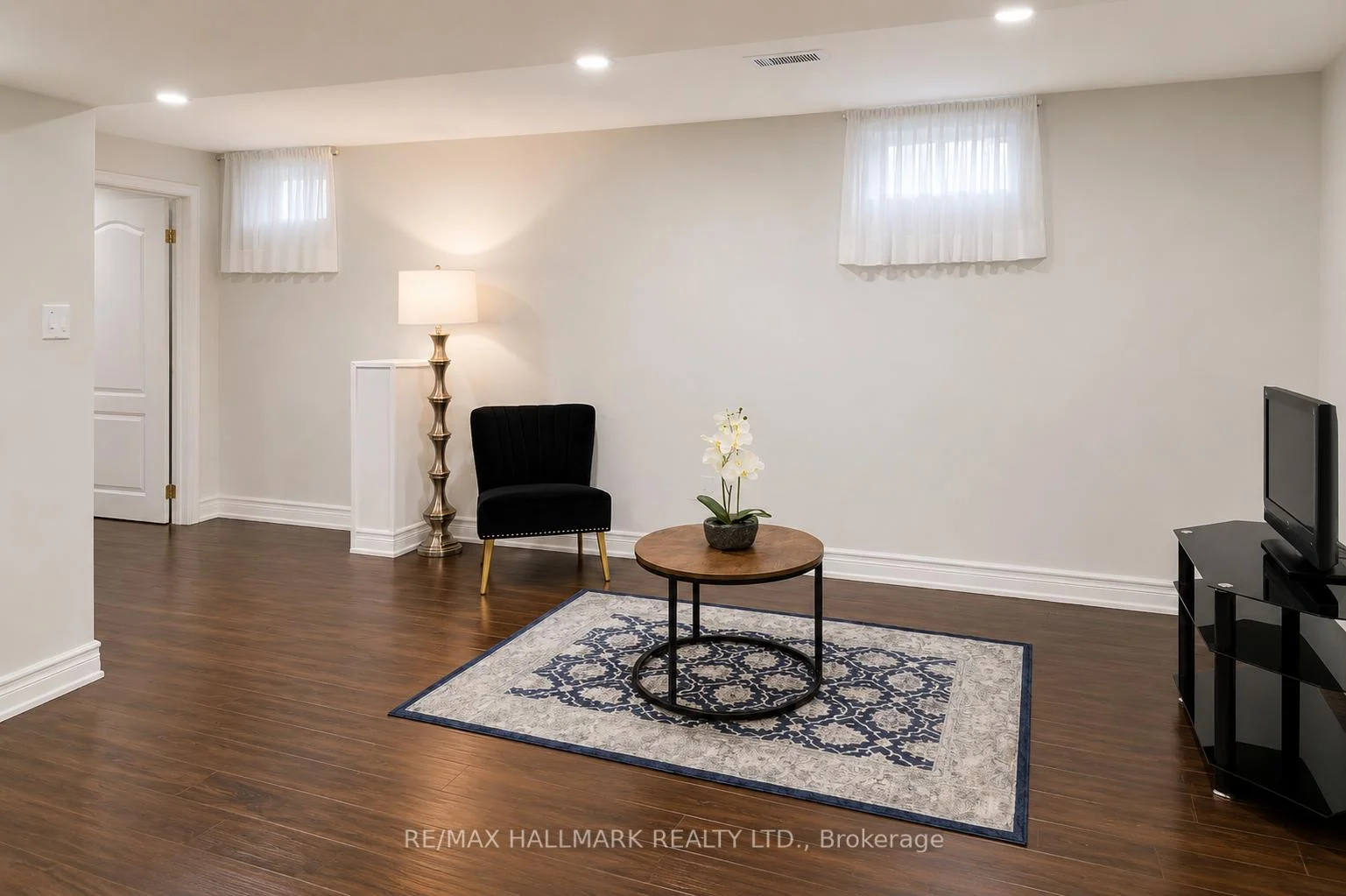 Photo 37 of 92 Weldrick Road E, Richmond Hill, Harding — HOMEH