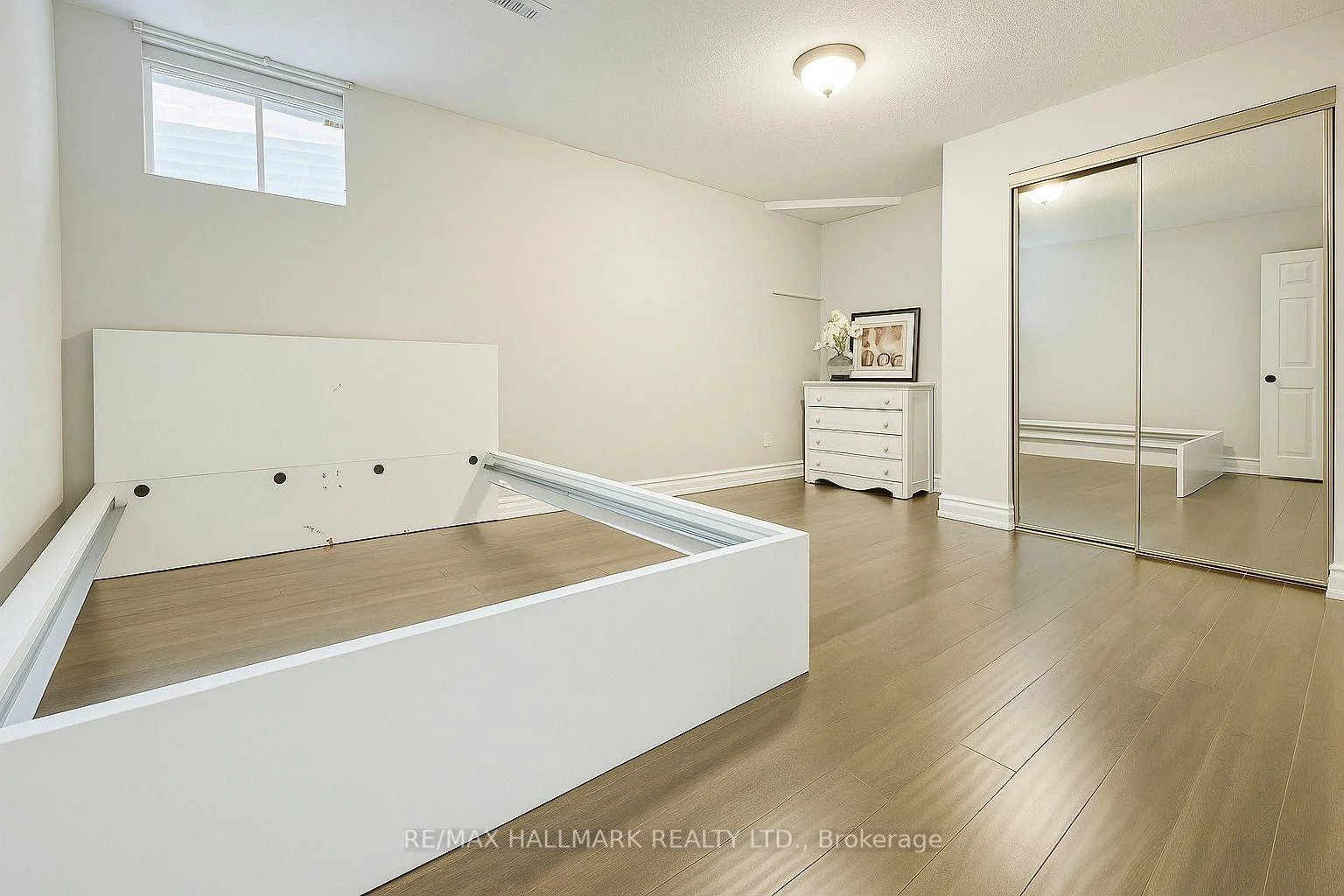 Photo 42 of 92 Weldrick Road E, Richmond Hill, Harding — HOMEH