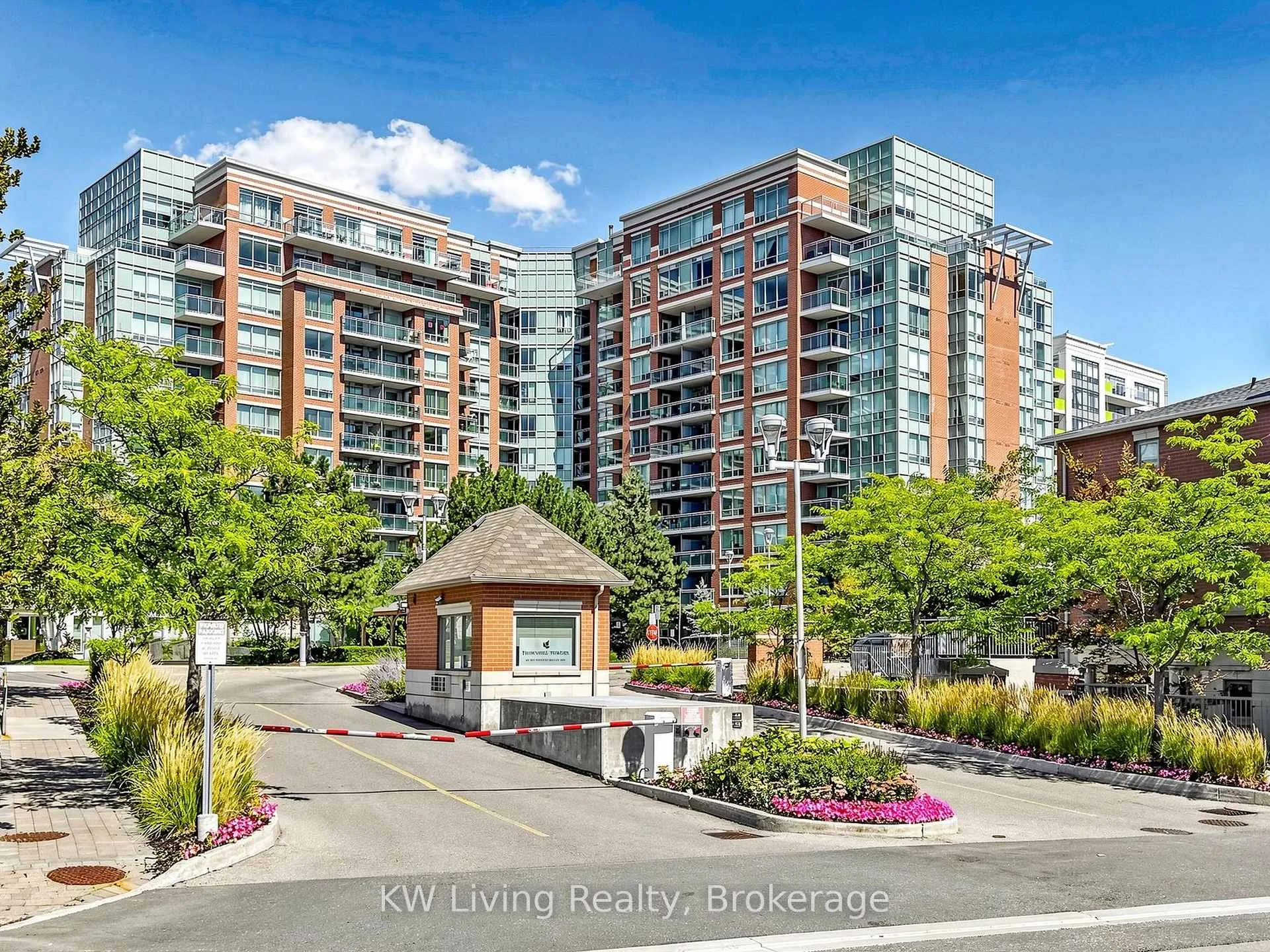 Photo 1 of Unit 219, 62 Suncrest Boulevard, Markham, Commerce Valley — HOMEH
