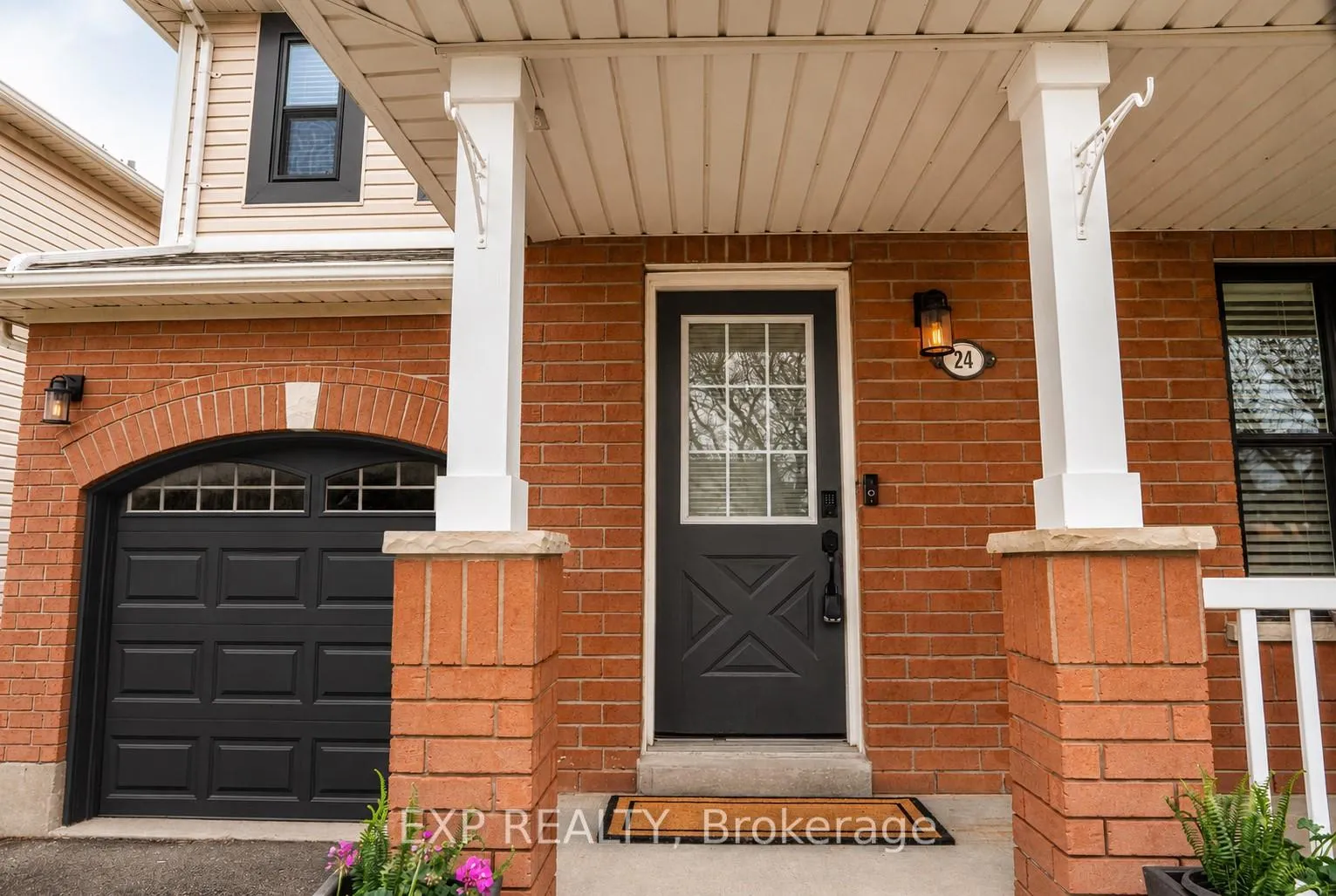 Photo 3 of 24 Lovell Crescent, Brantford, Empire — HOMEH