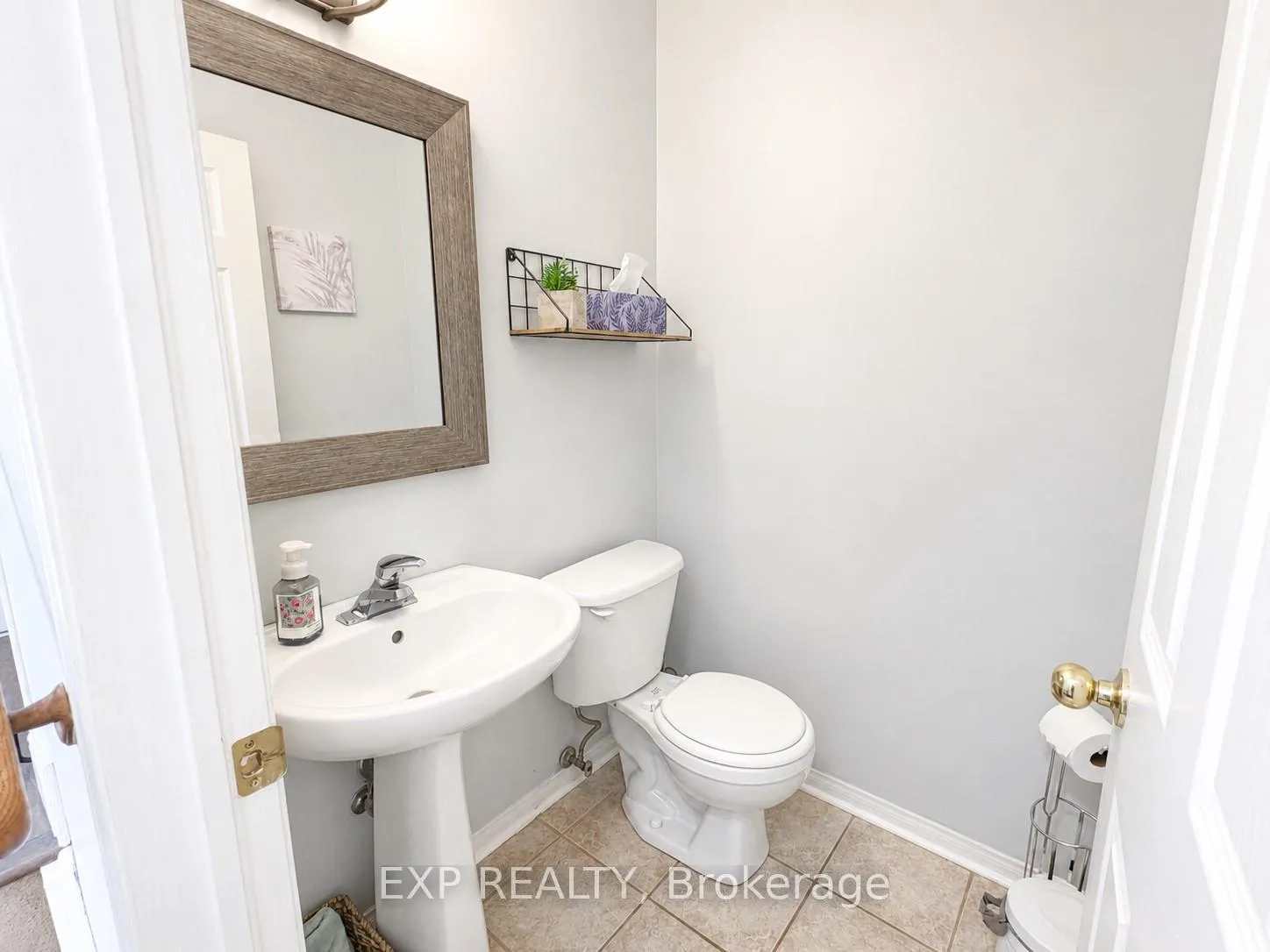 Photo 13 of 24 Lovell Crescent, Brantford, Empire — HOMEH