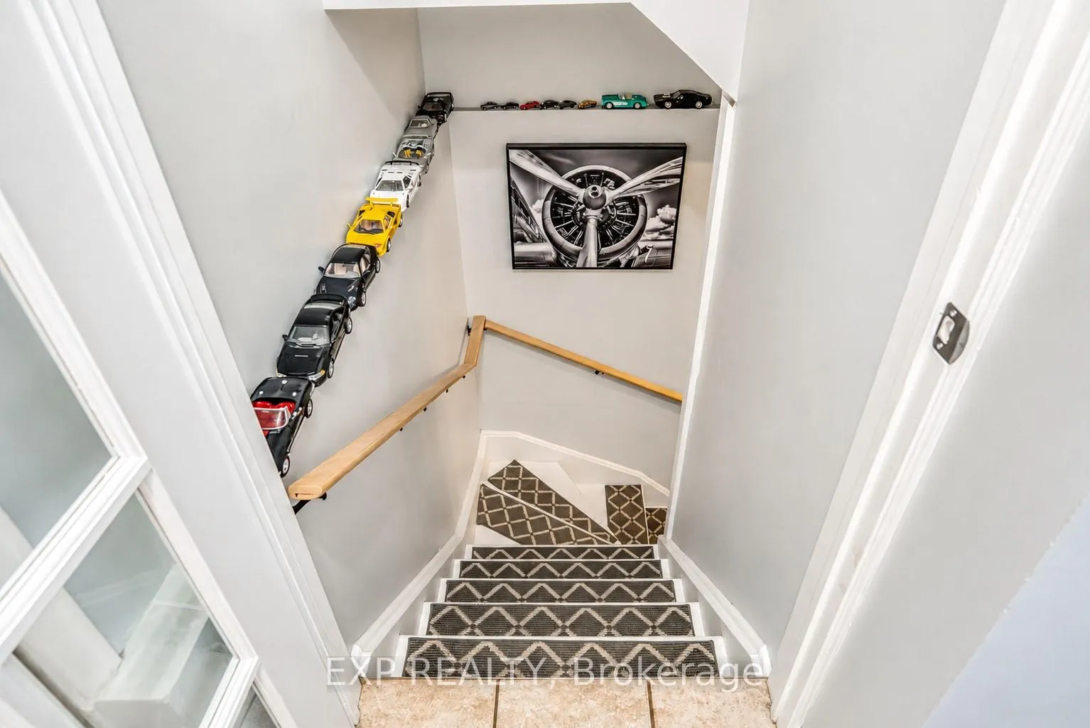 Photo 24 of 24 Lovell Crescent, Brantford, Empire — HOMEH