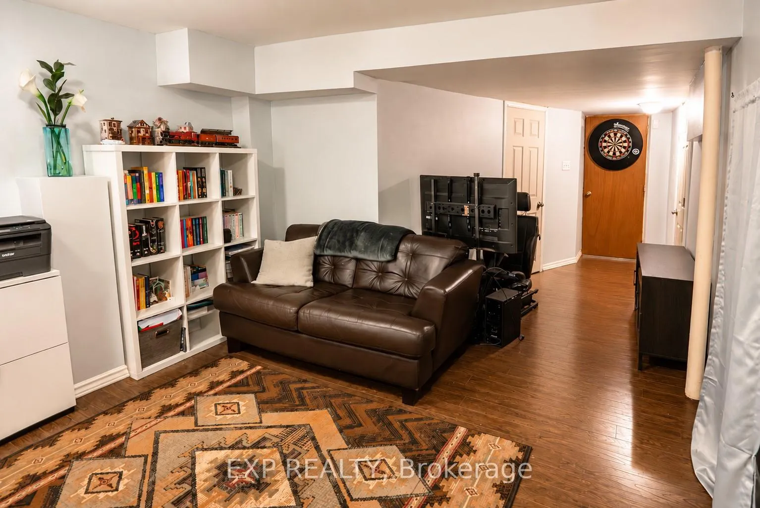 Photo 25 of 24 Lovell Crescent, Brantford, Empire — HOMEH