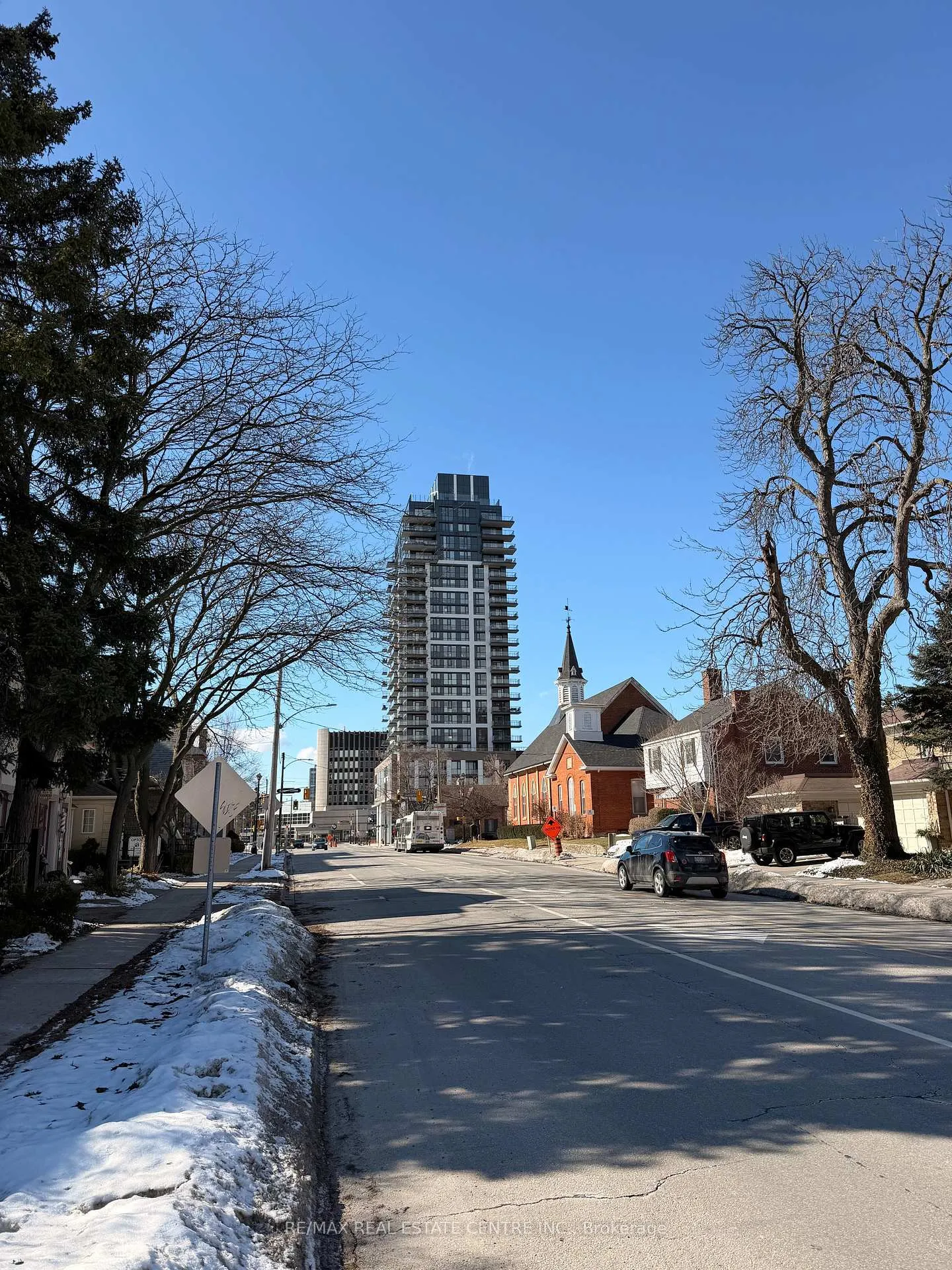 Photo 4 of Unit 414, 2007 James Street, Burlington, Brant — HOMEH