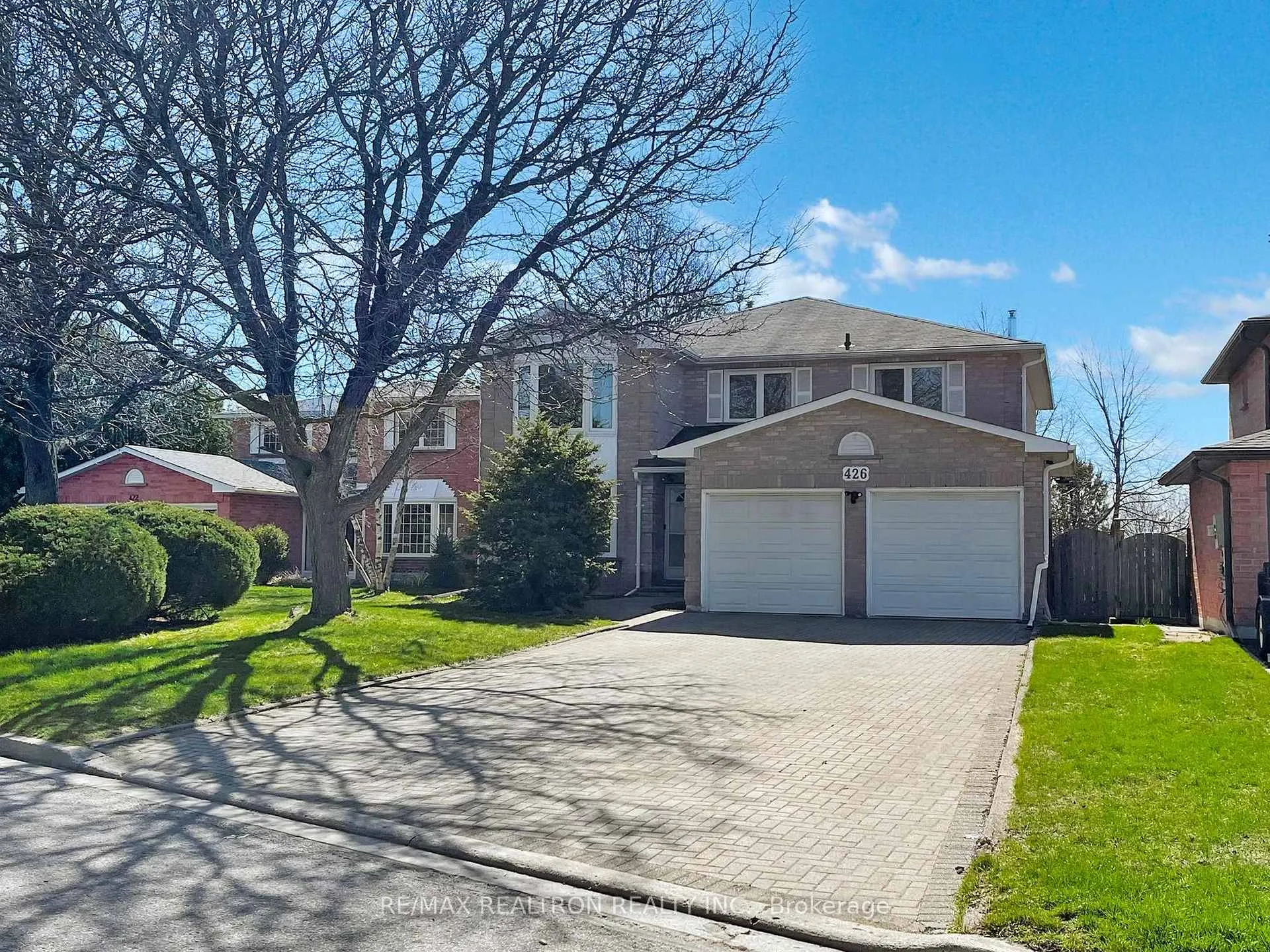 Front of 426 Herridge Circle