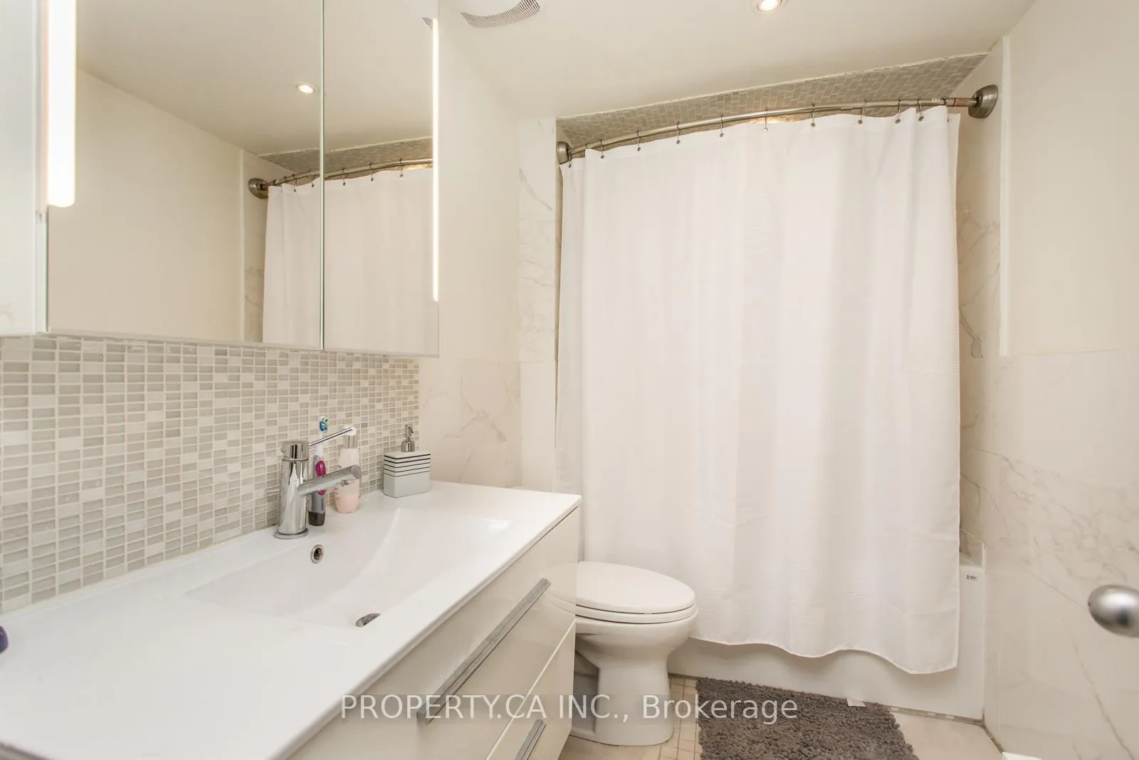 Photo 8 of 22 Brad Street, Toronto, Junction Area — HOMEH