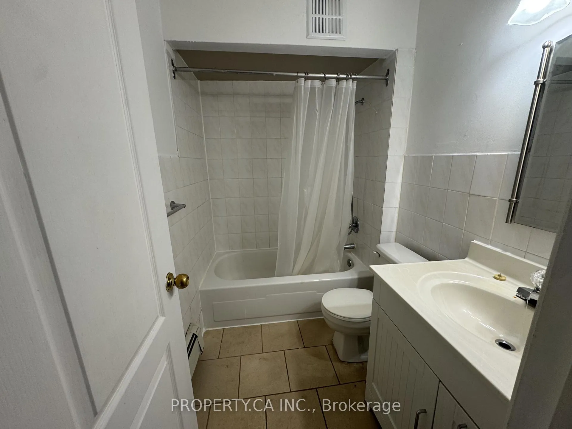 Photo 20 of 22 Brad Street, Toronto, Junction Area — HOMEH